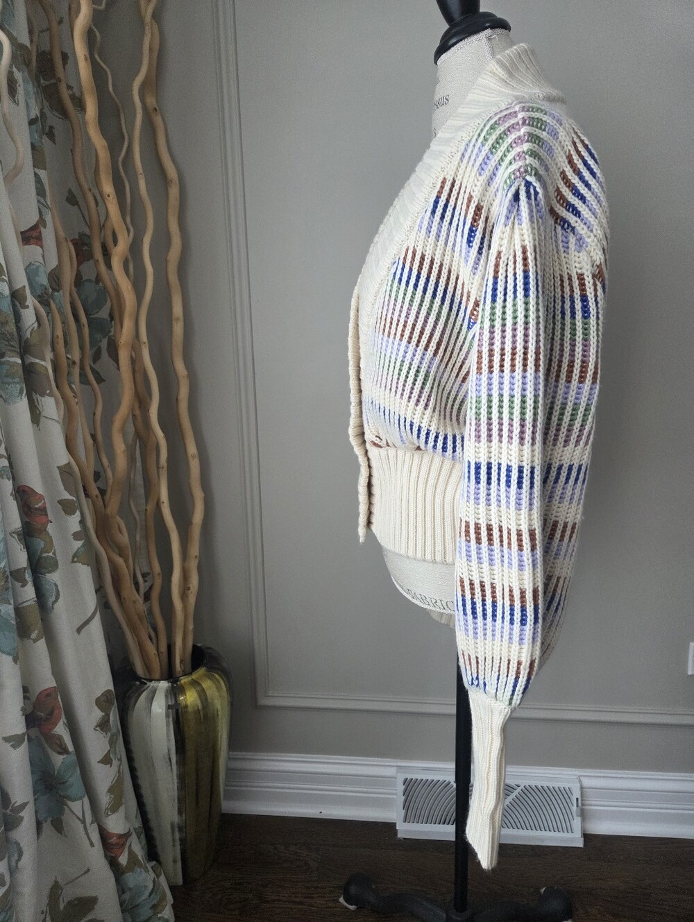 Farm Rio Bold Stitch Cream Multi-Striped V-Neck Button Cardigan Sweater Sz.M - Picture 3 of 12